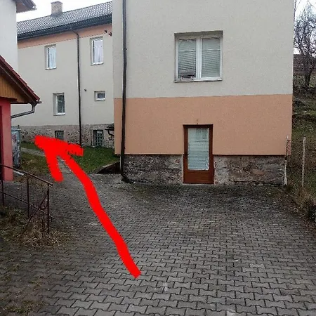 Lejlighed Vybavena Garsonka V Cihlovem Dome V Centru